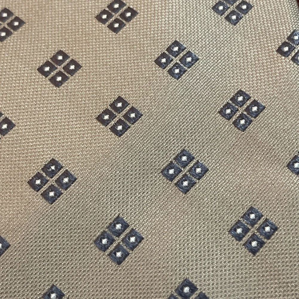 MICHAEL KORS 100% Silk Tie Men's‎ Beige And Gray Necktie  3